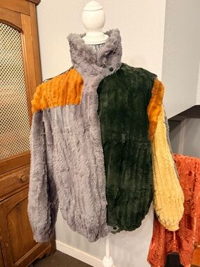 Vintage Serpiel Barcelona Genuine Rabbit Fur Patchwork Jacket – Estimated L